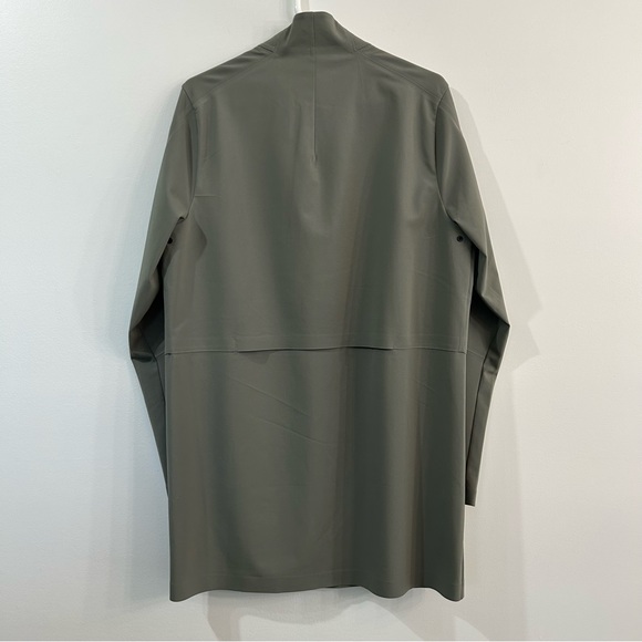 Lululemon Driver’s Coat Rare Light Green NWT - Picture 2 of 8